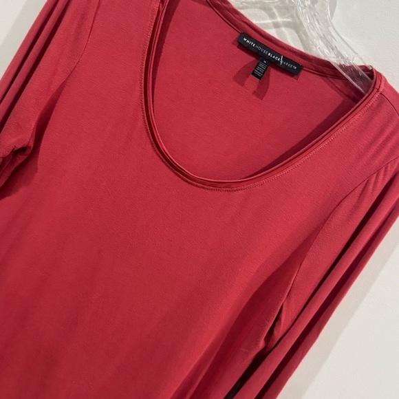 WHBM red scoop neck long sleeve top ❤️ silky lined collar - Picture 3 of 7